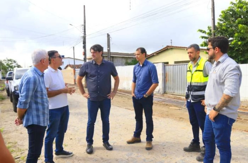 Imagem Visita a obras de pavimentação, drenagem e educação no bairro das Indústrias