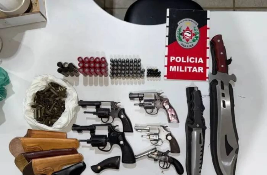 Imagem Armas de fogo e munições apreendidas em ação da PM