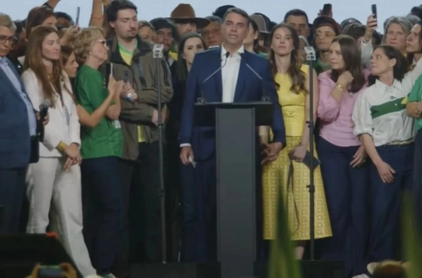 Imagem Flavio Bolsonaro 