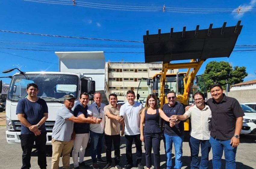 Imagem Gestão Helder Carvalho investe na modernização da frota com entrega de novos veículo, em Sousa 