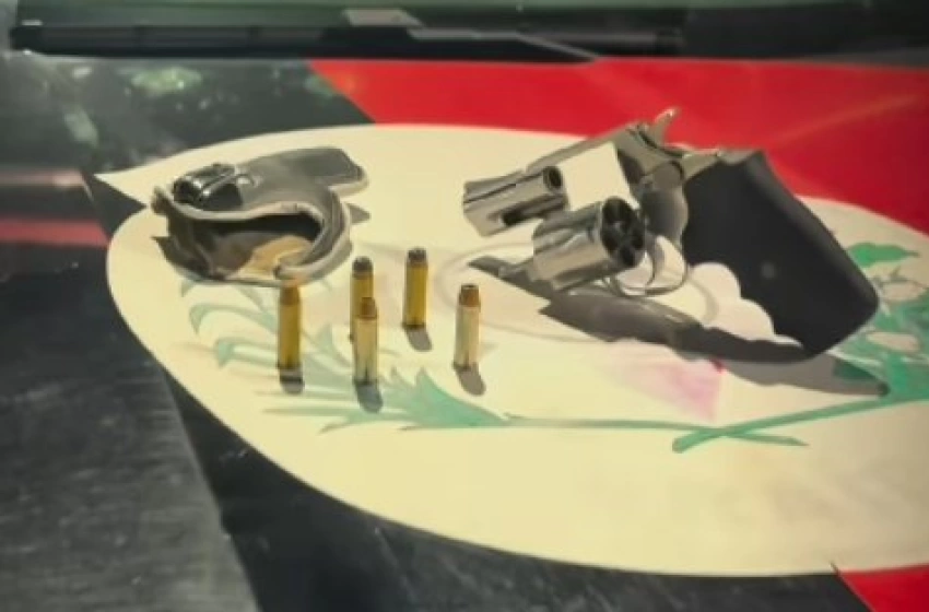 Imagem Prisão de homem com arma de fogo