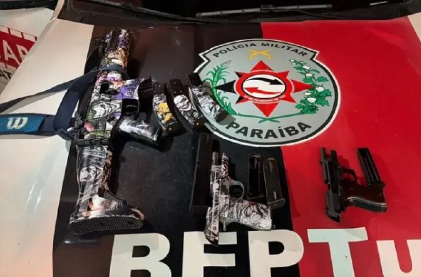 Imagem Armas de fogo e munições apreendidas em ação da PM