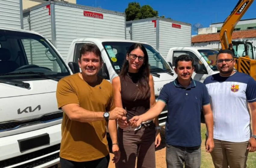 Imagem Entrega de novos veículos e máquinas em Sousa