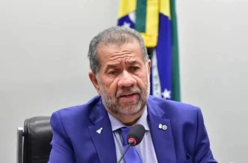 Imagem Presidente nacional do PDT, Carlos Lupi