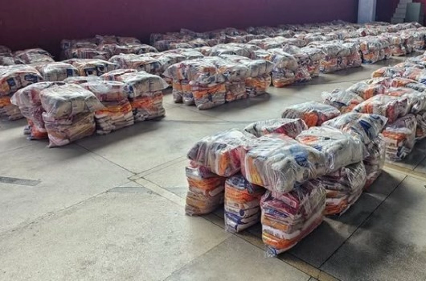 Imagem Cestas básicas entregues pela Prefeitura de Aparecida 