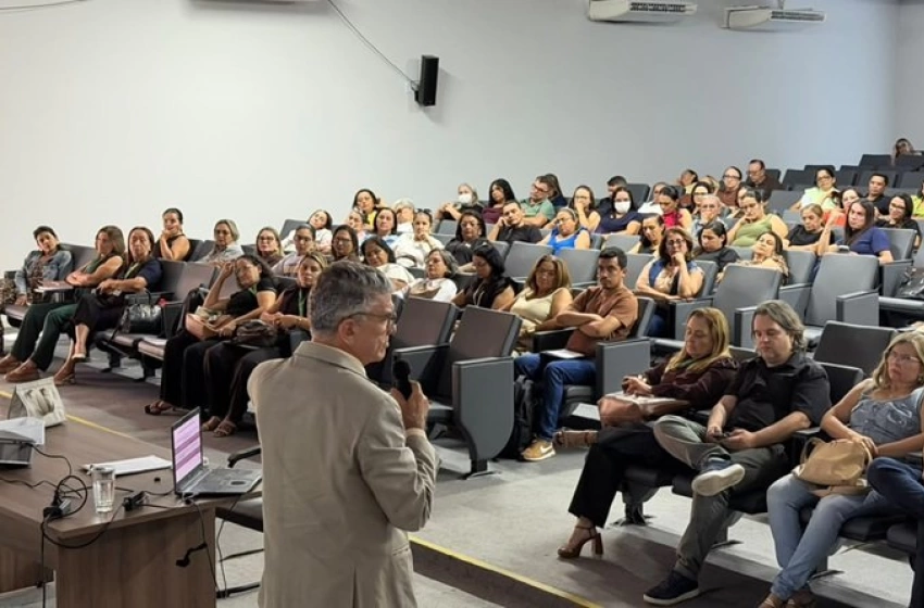 Imagem Helder Carvalho promove encontro que fortalece debate sobre gestão e avanços na educação pública