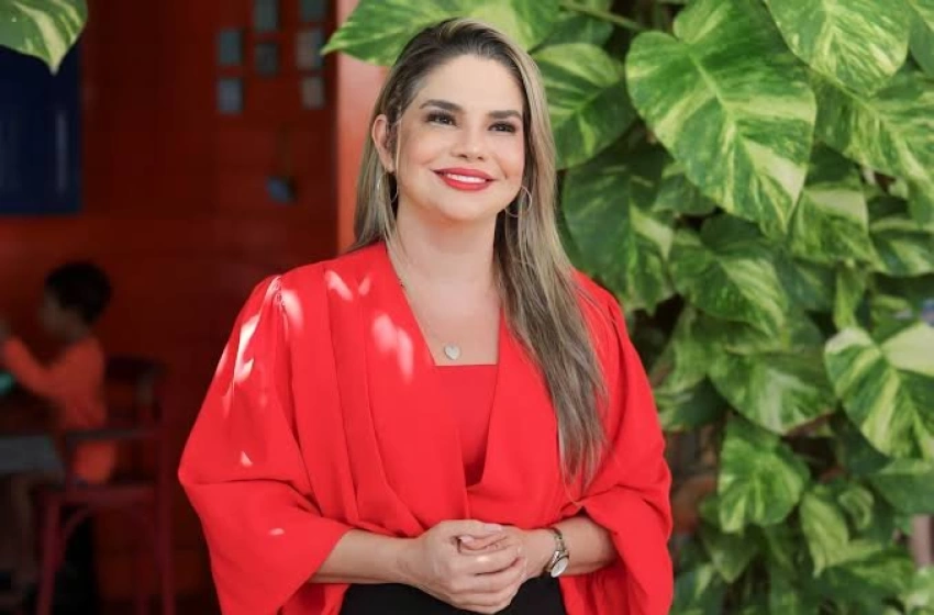 Imagem Prefeita de Conde, Karla Pimentel