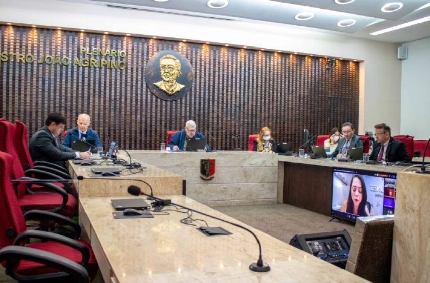 Imagem Sessão do Tribunal de Contas da Paraíba (TCE-PB)