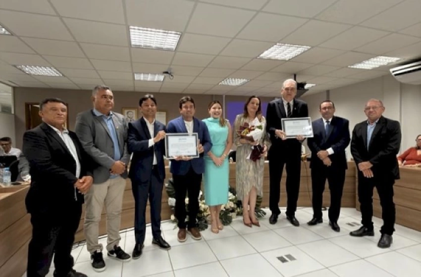 Imagem Homenagem ao prefeito Helder Carvalho