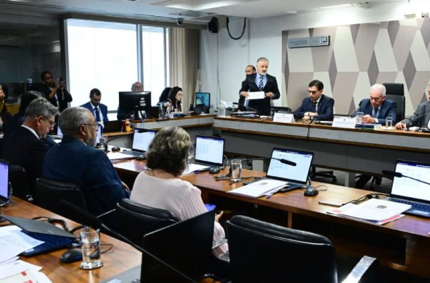 Imagem Comissão de Constituição e Justiça (CCJ) do Senado