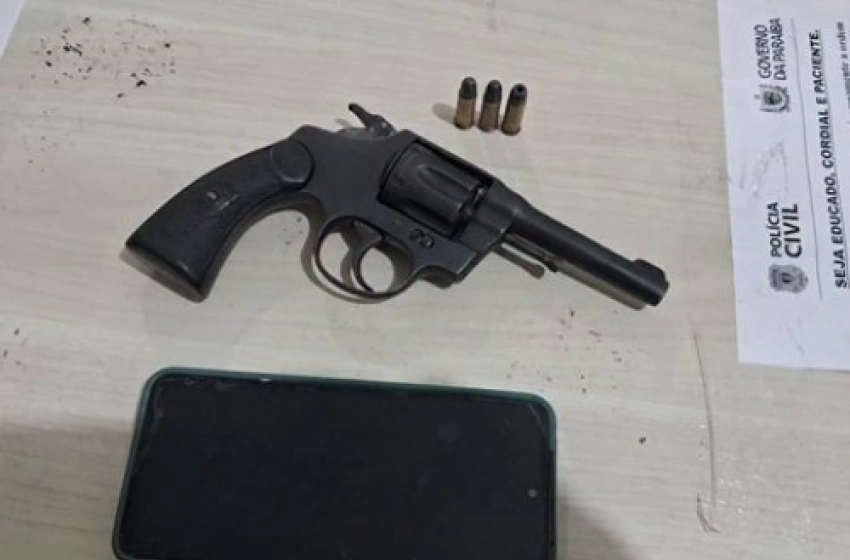 Imagem Armas de fogo e munições apreendidas pela PM