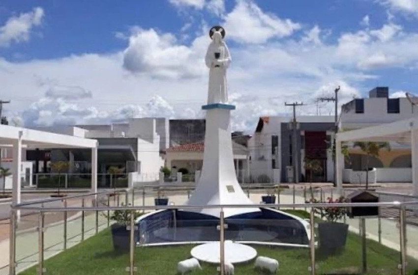 Imagem Praça do Milagre Eucaristico de Sousa