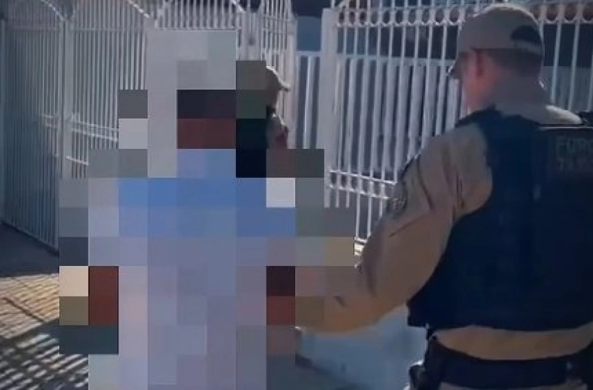 Imagem Homem preso pela polícia militar em Conceição 