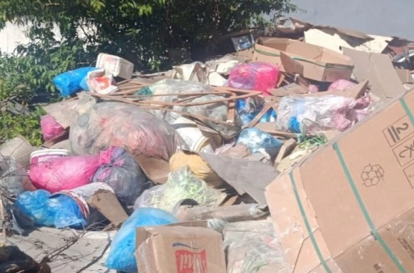Imagem Descarte de resíduos sólidos no bairro Itararé, em Campina Grande
