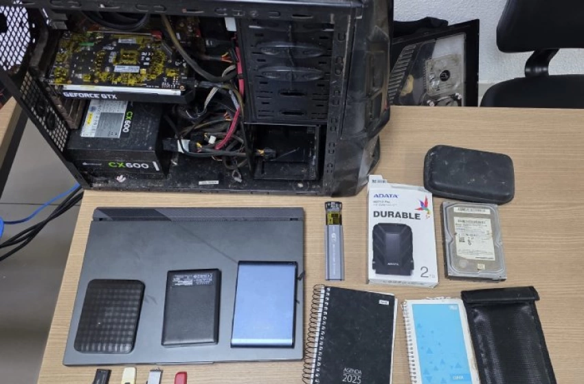 Imagem Material apreendido em ação da PC
