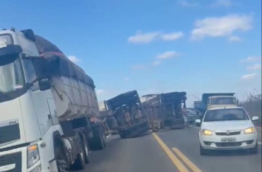 Imagem Acidente de trânsito na BR-230