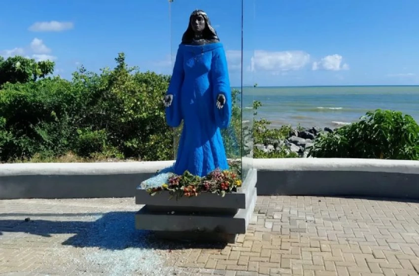 Imagem Estátua de Iemanjá