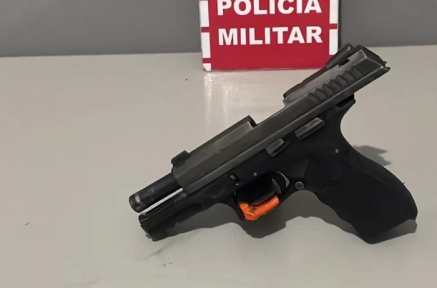 Imagem Pistola apreendida pela polícia militar no município de Bayeux 