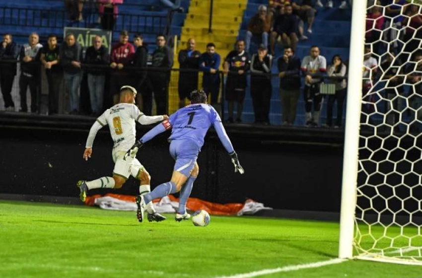 Imagem Comemoração do terceiro gol do Red Bull Bragantino contra o Sousa 