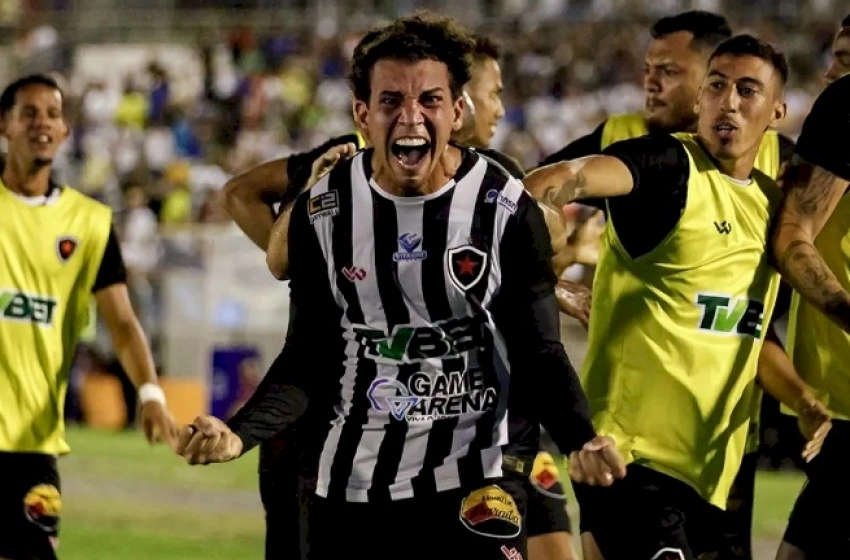 Imagem Comemoração dos jogadores do Botafogo-PB 