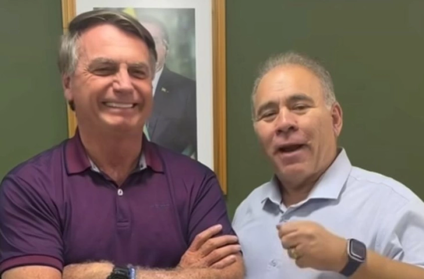 Imagem Bolsonaro e Marcelo Queiroga