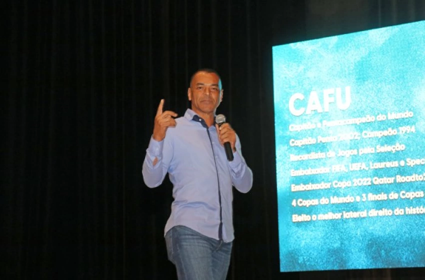 Imagem Cafu apresenta trajetória de sucesso no esporte para influenciar servidores municipais