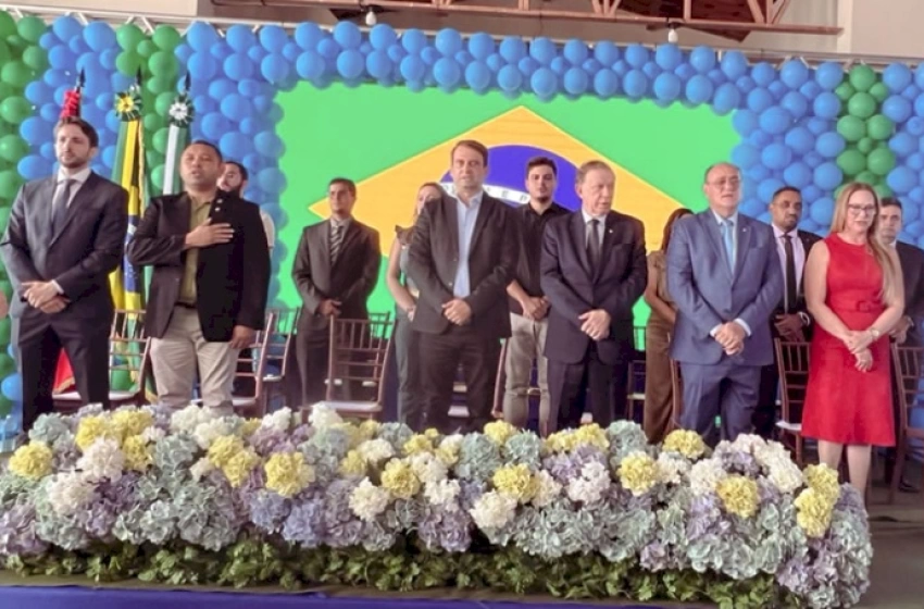 Imagem Entrega primeiras 61 das 3 mil escrituras de propriedade de imóveis