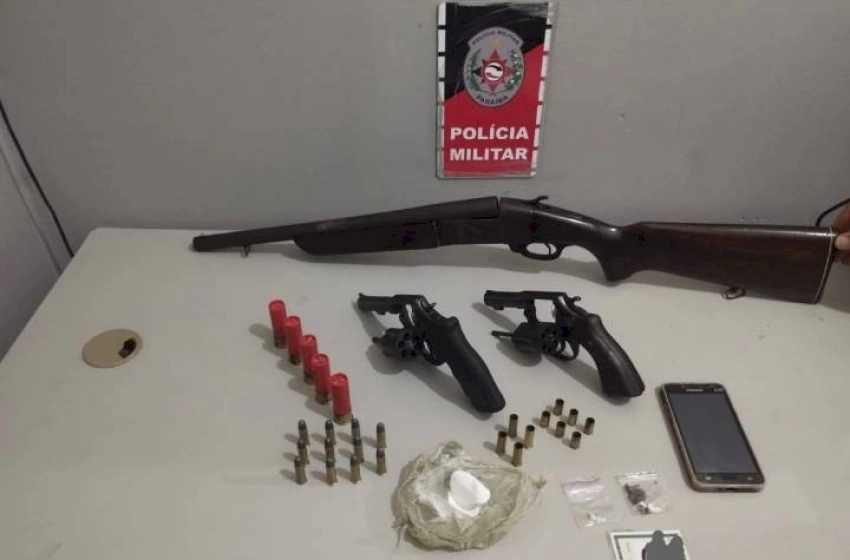 Imagem Armas apreendidas pela Polícia Militar