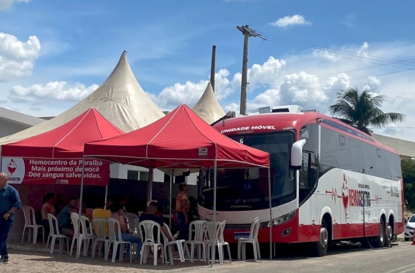 Imagem Unidade Móvel do Hemocentro no município de Monteiro