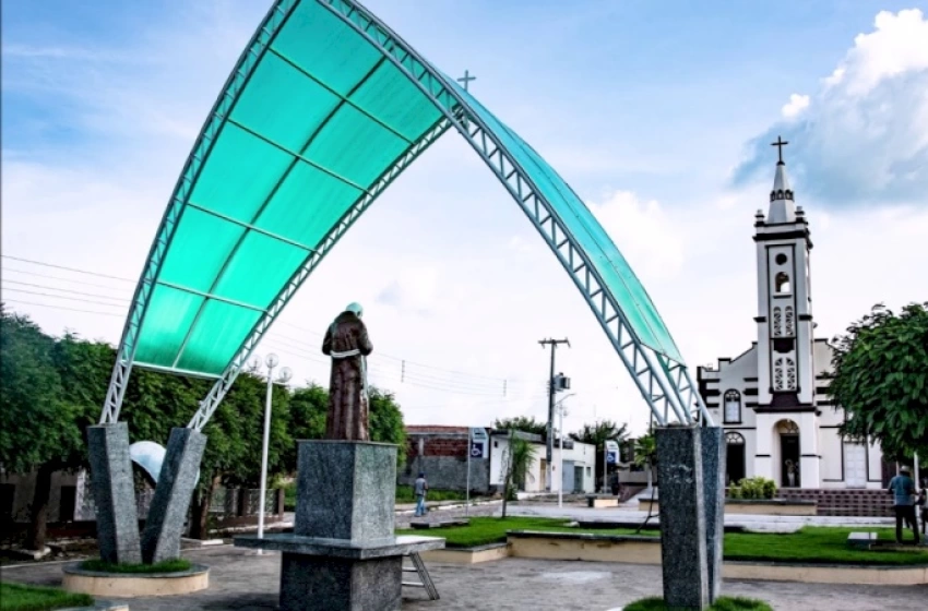 Imagem Cidade do Lastro que fica na divisa com o Rio Grande do Norte no Sertão do Estado