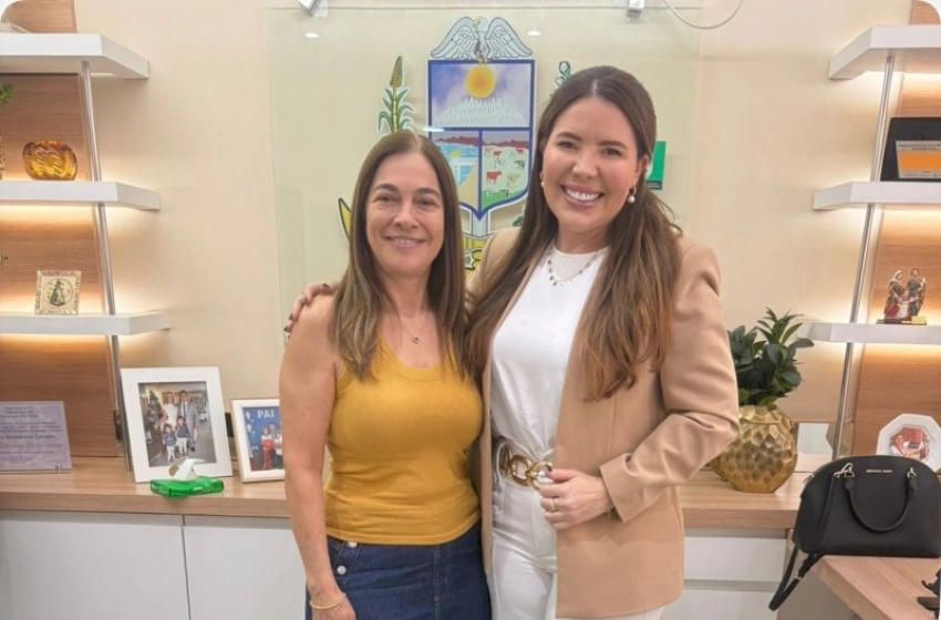 Imagem Aparecida Estrela, e Amanda Silveira