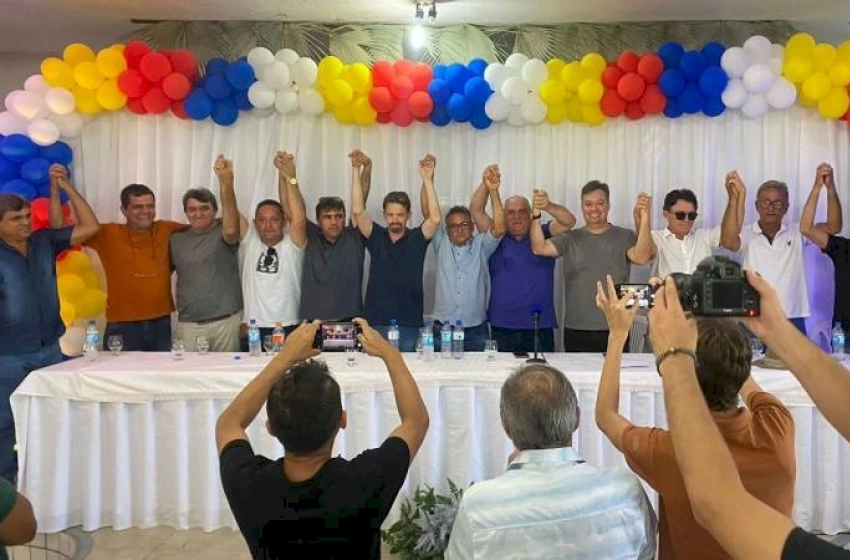 Imagem Prefeito Coloral, reúne seu Grupo Político, e anuncia Chico Rufino na cabeça de chapa