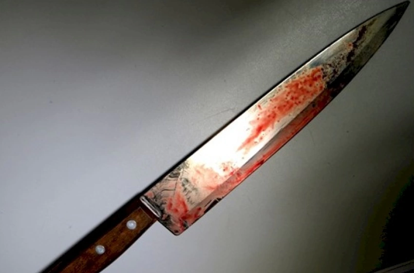 Imagem Faca suja de sangue (Imagem ilustrativa) 