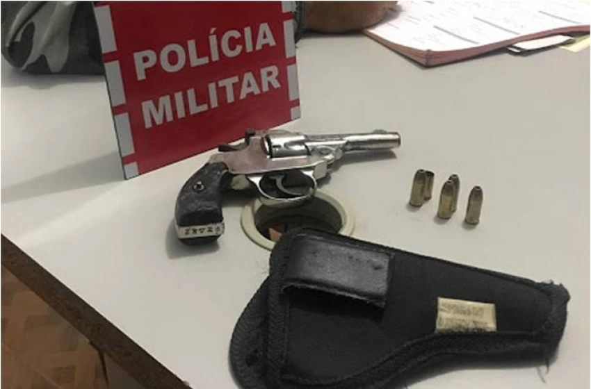 Imagem Revólver Apreendido