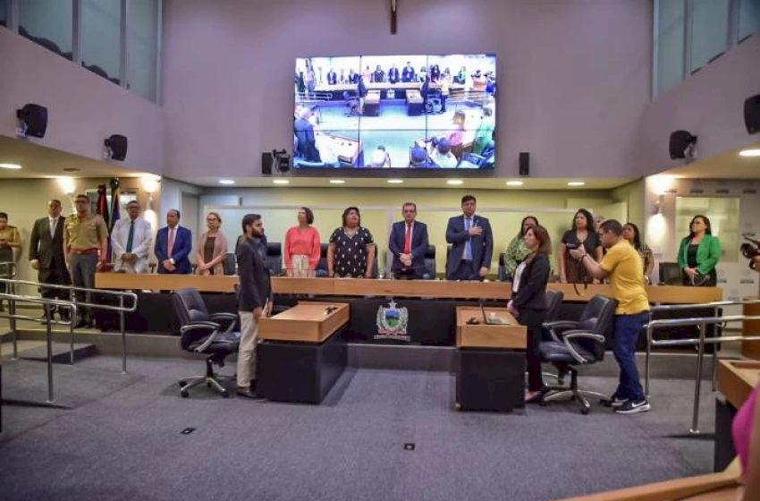 Imagem Medalha Epitácio Pessoa às delegadas