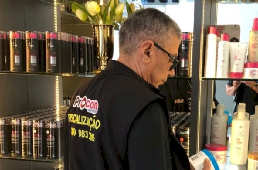 Imagem Procon-JP fiscaliza clínicas de estética e salões de beleza dentro da Operação Dia da Mulher