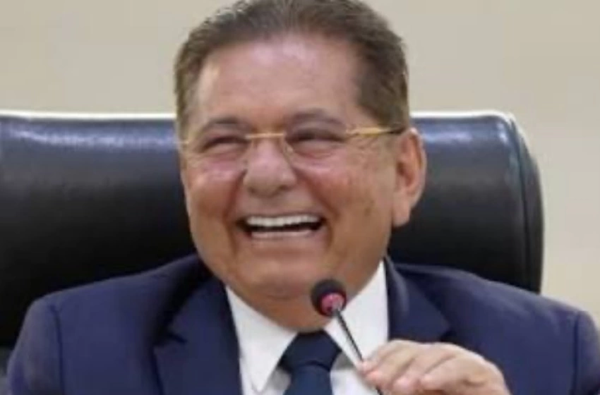 Imagem Adriano Galdino