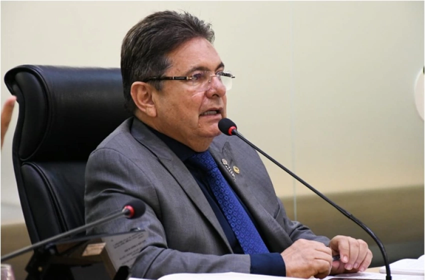 Imagem Adriano Galdino