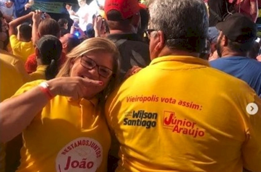 Imagem Prefeito de Vieirópolis na convenção do PSB em João Pessoa