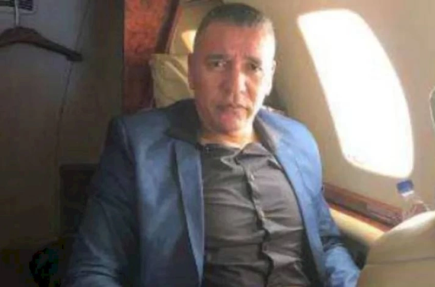 Imagem Spinola, identificado pela Polícia Federal como a ponte entre Cariani e figuras do tráfico, enfrenta acusações sérias junto ao influencer