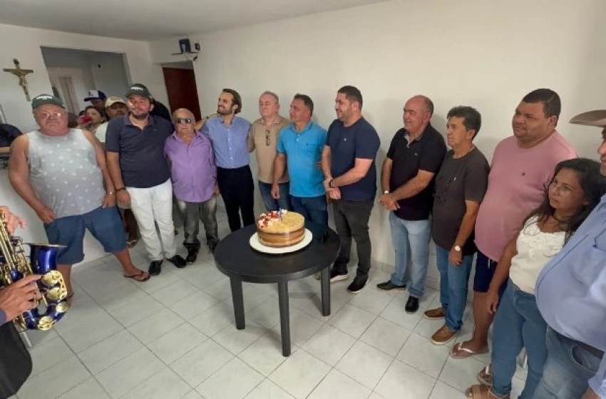 Imagem Aniversário de Júnior do Peixe