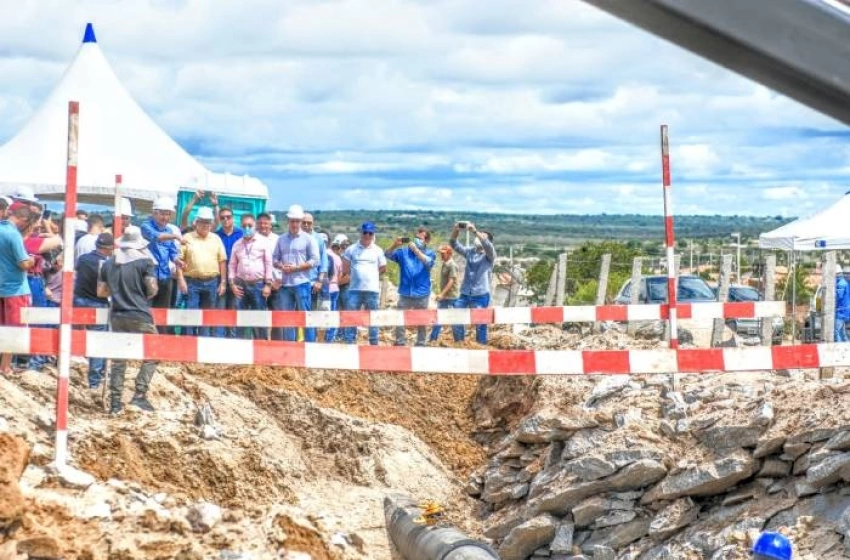 Imagem Visita as obras da primeira etapa do Sistema Adutor Transparaíba, ramal do Curimataú