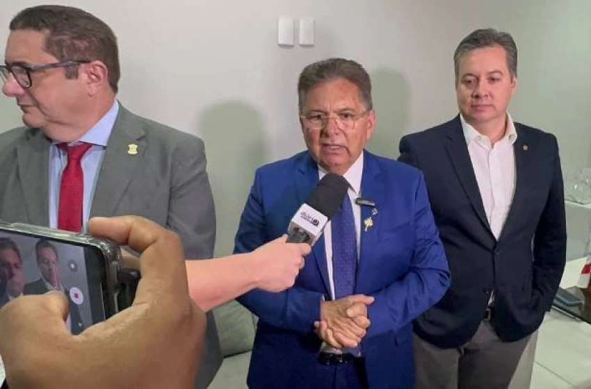 Imagem Presidente da ALPB, Adriano Galdino em Sousa