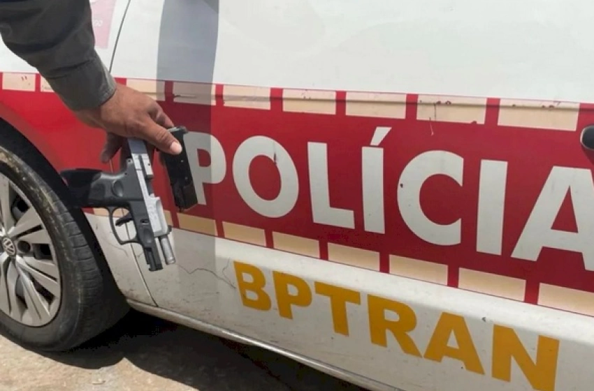 Imagem Condutor é preso por porte ilegal de arma