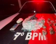 Armas de fogo e drogas apreendidas em ação da PM