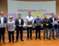 Entrega premiação a professores e escolas