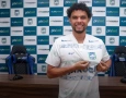 Lateral-direito Victor Ferraz