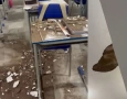 Desabamento de parte do gesso e da estrutura do teto de uma sala
