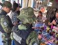 Polícia Militar e Secretaria de Meio Ambiente orientam comerciantes sobre proibição de fogos com estampido em Patos