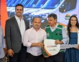 Entrega de veículos para ampliar acesso aos serviços da assistência social